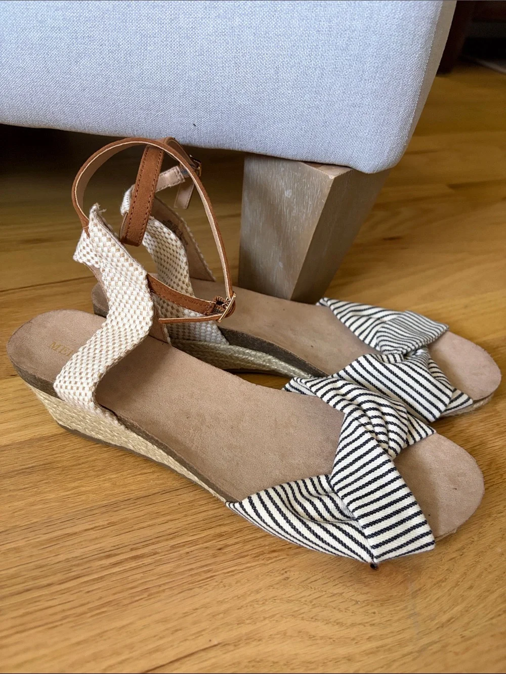 Merona Black and Cream Striped Knot Espadrille Wedges, 9.5